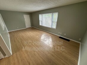 6615 W 62nd St in Mission, KS - Building Photo - Building Photo