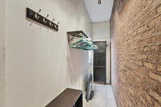 229 S Racine Ave in Chicago, IL - Building Photo - Building Photo