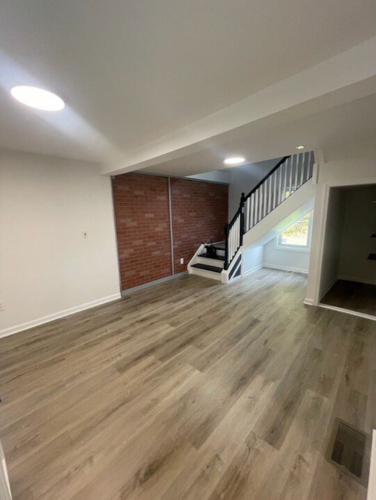 248 Dodge St-Unit -2 in Buffalo, NY - Building Photo