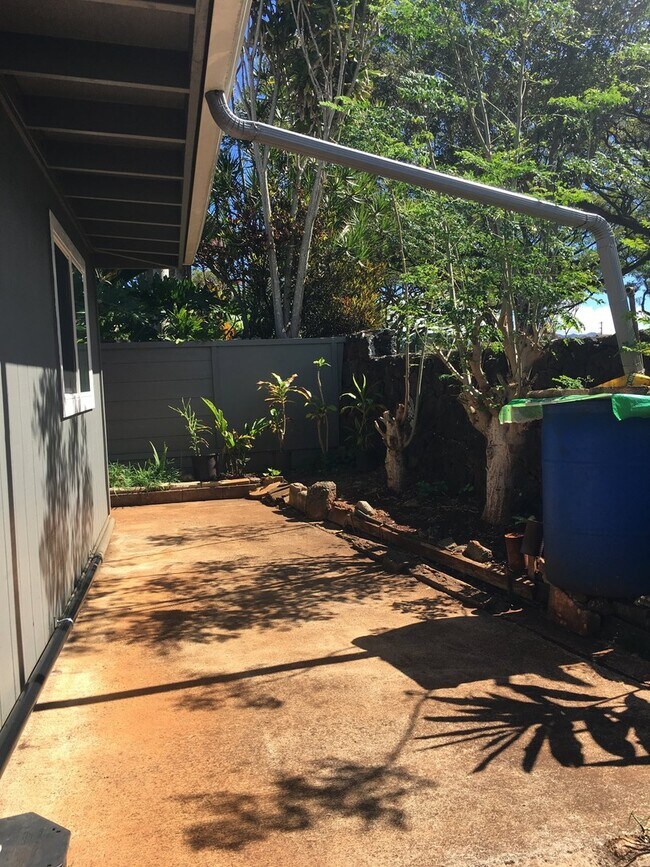 property at 95-126-126 Ikawelani Pl