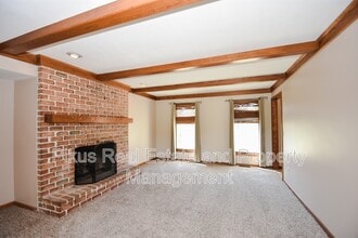 8214 Bricker Rd NW in Massillon, OH - Building Photo - Building Photo