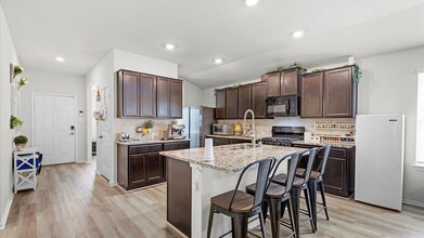 8213 Soothing Crk in Converse, TX - Building Photo - Building Photo