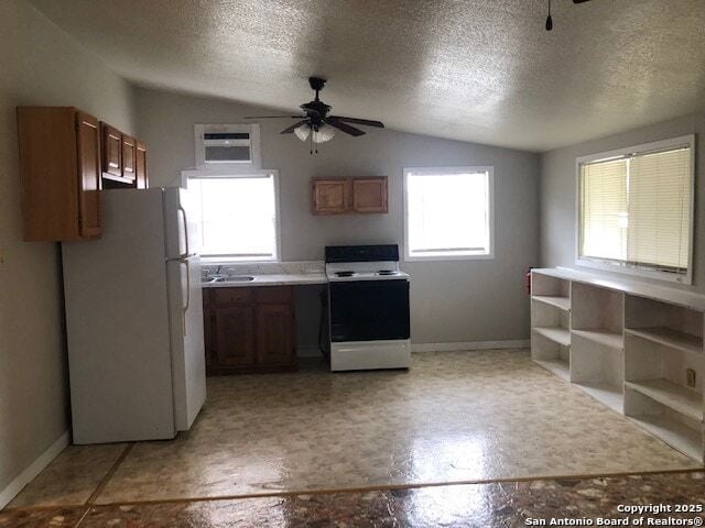 50140 I-10 in Comfort, TX - Foto de edificio - Building Photo