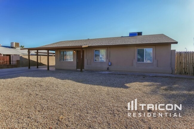 property at 1949 W Chipman Rd