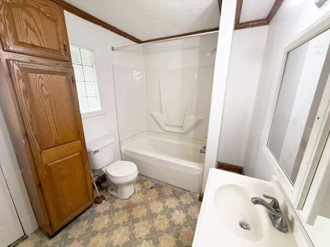 property at 10110 Parkview Ave