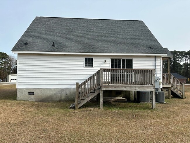 150 Morristown Rd in Stella, NC - Building Photo - Building Photo