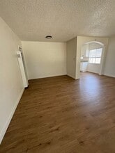 426 S Orange Ave in Azusa, CA - Building Photo - Building Photo