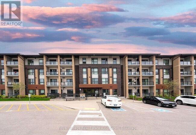 property at 25 Kay Cres