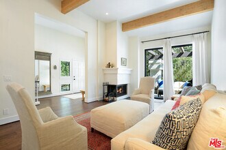 17258 Palisades Cir in Los Angeles, CA - Building Photo - Building Photo