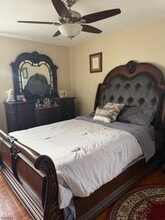 302 Foxwood Rd in Union, NJ - Building Photo - Building Photo