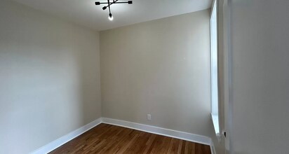 4 Warner Ave in Jersey City, NJ - Building Photo - Building Photo