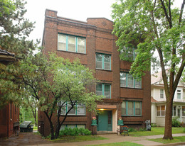 1923 Feronia Ave Apartamentos