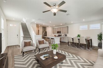 7101 Terrazzo Cottage Ln in Austin, TX - Building Photo - Building Photo