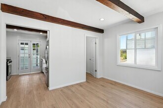 24 3rd Ct in Hermosa Beach, CA - Building Photo - Building Photo