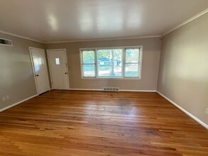 5213 S St Louis Ave in Tulsa, OK - Building Photo - Building Photo