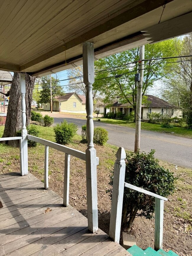 207 S Hays Ave in Jackson, TN - Building Photo - Building Photo