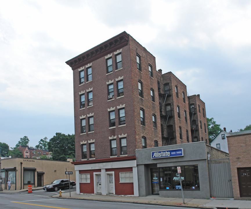 778 Main St in New Rochelle, NY - Foto de edificio