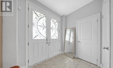 12 Goodsway Trail in Brampton, ON - Building Photo - Building Photo