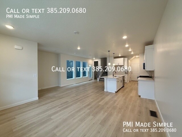 10063 Torreya Dr in Highland, UT - Building Photo