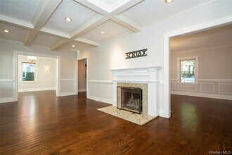 309 Milbank Ave in Greenwich, CT - Building Photo - Building Photo