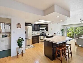 2100 Hacienda St in Redding, CA - Building Photo - Building Photo
