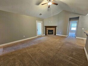 4417 SW Brandon Ln in Lawton, OK - Building Photo - Building Photo