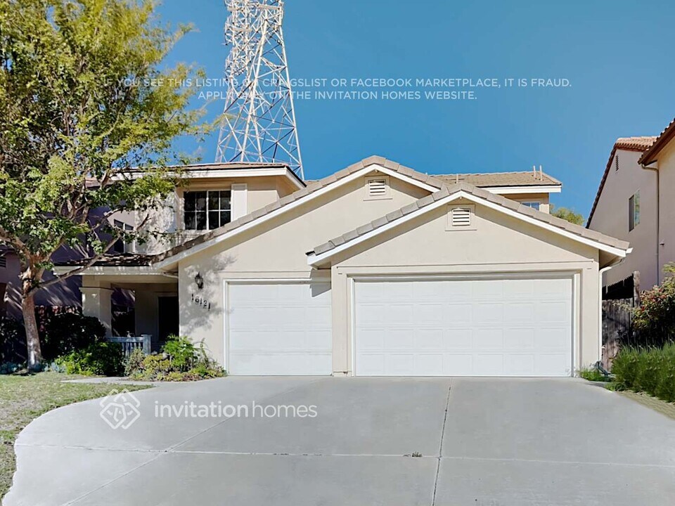 16121 Filbert St in Los Angeles, CA - Building Photo