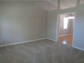 5013 Shattalon Dr in Winston-Salem, NC - Building Photo - Building Photo