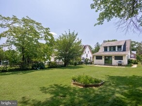 25 Manor Rd in Paoli, PA - Building Photo - Building Photo