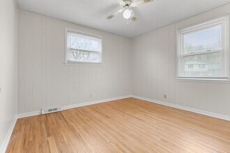 310 Sheriff Dr in Clarksville, TN - Building Photo - Building Photo