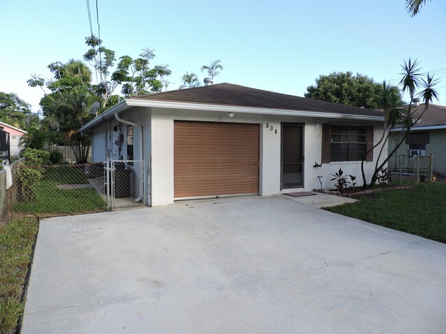 property at 508 Pinegrove Ave