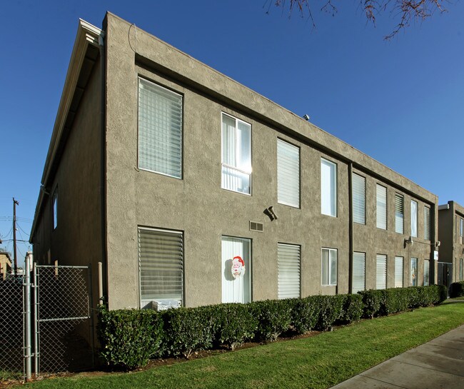 139 W Wilson Ave in Orange, CA - Foto de edificio - Building Photo
