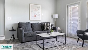715 W Slaughter Ln in Austin, TX - Building Photo