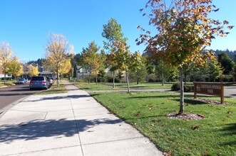 3154 NW Shooting Star Dr in Corvallis, OR - Building Photo - Building Photo