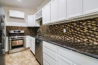 1211 Gate Ln Dr in Mesquite, TX - Building Photo - Building Photo