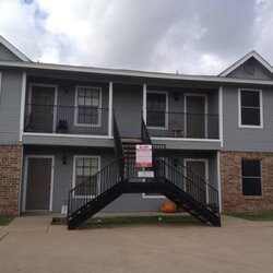 302 Kings Way Dr-Unit -C in Mansfield, TX - Foto de edificio