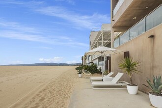 4715 Ocean Front Walk, Unit Ocean Front Walk in Marina Del Rey, CA - Foto de edificio - Building Photo