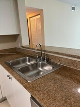 60 NW 37th Ave, Unit 1008 in Miami, FL - Building Photo - Building Photo