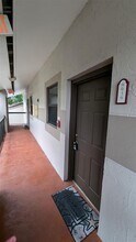 9919 Nob Hill Ln in Sunrise, FL - Building Photo - Building Photo
