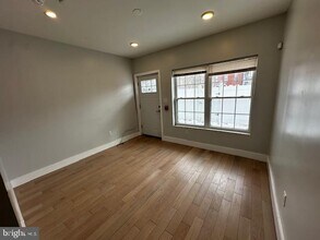 1005 N Marshall St in Philadelphia, PA - Foto de edificio - Building Photo