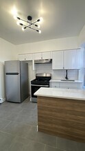 369 Park Ave, Unit 21 in Orange, NJ - Building Photo - Building Photo
