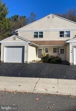 59 Wyndmoor Dr in East Windsor, NJ - Building Photo - Building Photo