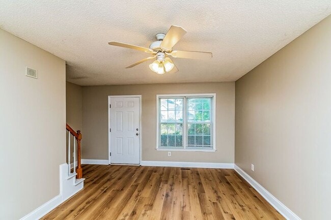 2104 W Knox St in Durham, NC - Building Photo - Building Photo
