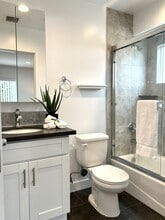 3527 Siskiyou St in Los Angeles, CA - Foto de edificio - Building Photo
