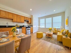 379 Harvard St in Cambridge, MA - Building Photo