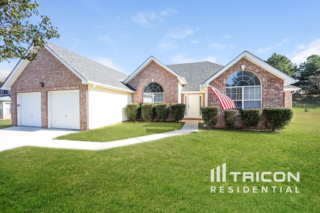 9466 Deer Crossing Dr in Jonesboro, GA - Building Photo