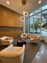 258 Nelson's Crt in New Westminster, BC - Building Photo - Building Photo