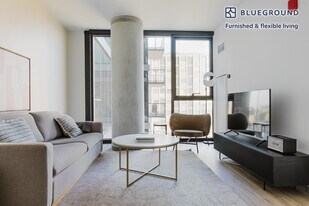 513 S Damen Ave in Chicago, IL - Building Photo