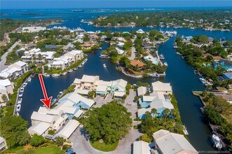 3901 SE St Lucie Blvd in Stuart, FL - Building Photo - Building Photo