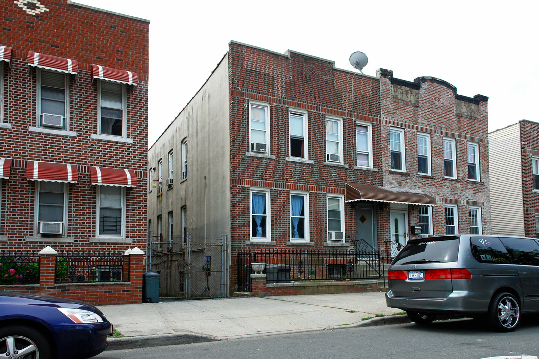 1830 Gleason Ave in Bronx, NY - Building Photo